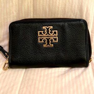 Tory Burch black wristlet wallet
